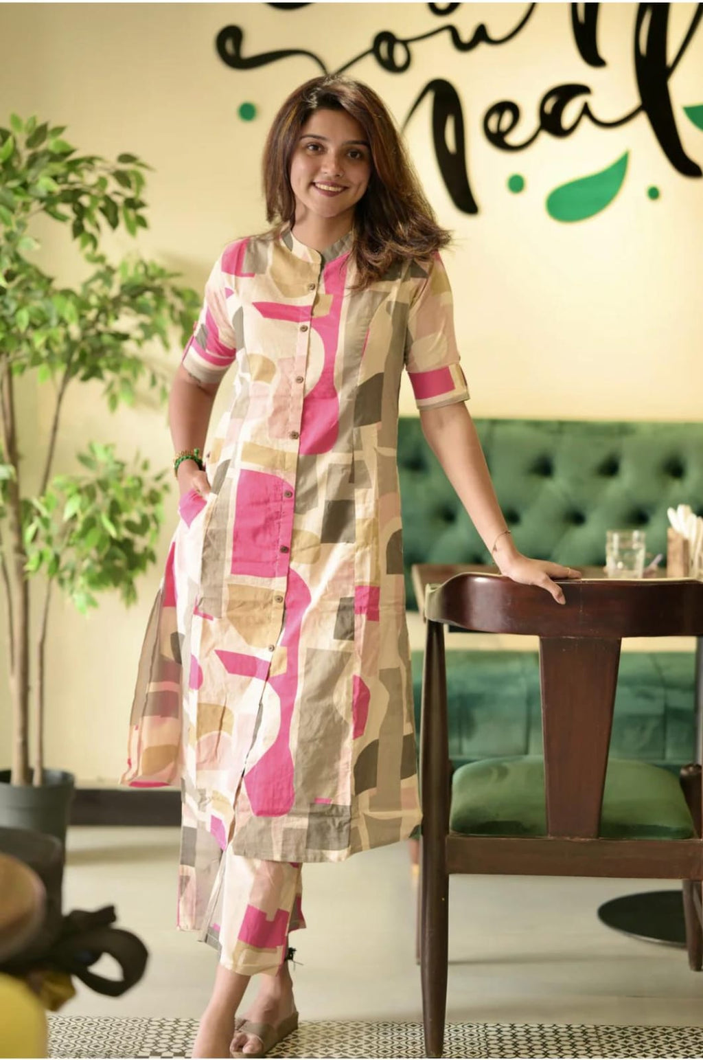 Abstract Print Cotton Kurta Set with Pants – Modern Co-ord Style